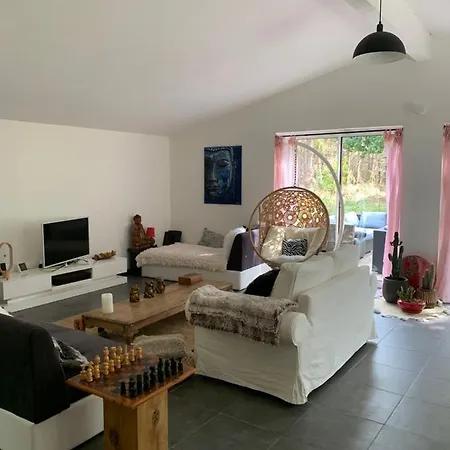 House De La Canopee, Swimming Pool, Lake, Forest, Large Garden And Wifi Ferienhaus