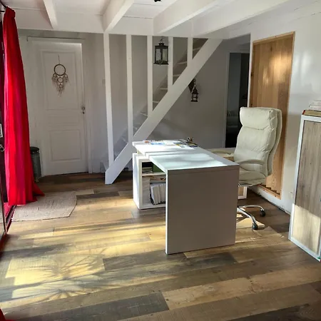 Ferienhaus House De La Canopee, Swimming Pool, Lake, Forest, Large Garden And Wifi *