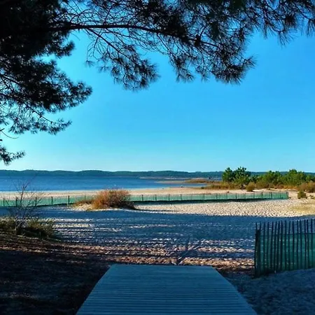 Feriehus House De La Canopee, Swimming Pool, Lake, Forest, Large Garden And Wifi